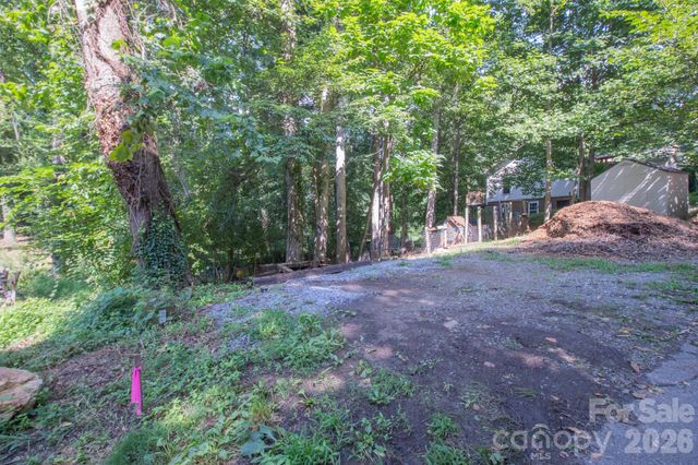 99999 Rumbough Place, Asheville, NC 28806