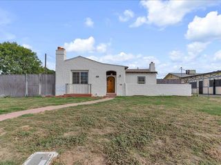 1132 Draper Street, Kingsburg, CA 93631