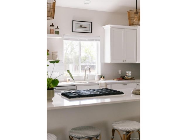 8652 W 49th Pl, Arvada, CO 80002