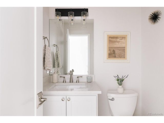 8652 W 49th Pl, Arvada, CO 80002