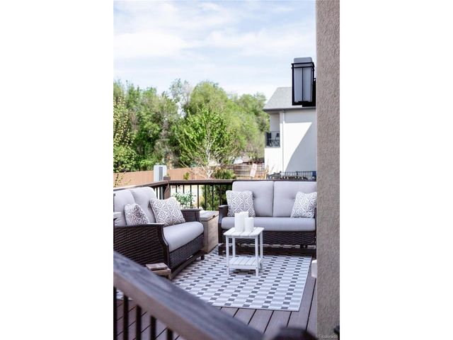 8652 W 49th Pl, Arvada, CO 80002