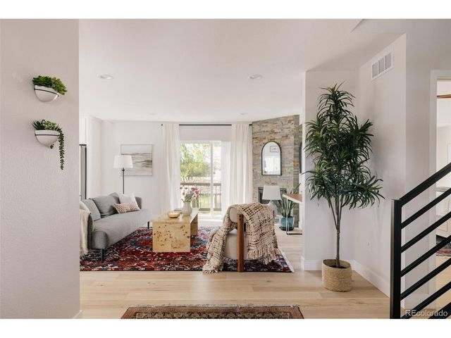 8652 W 49th Pl, Arvada, CO 80002