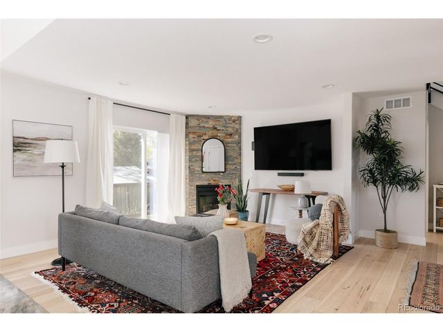 8652 W 49th Pl, Arvada, CO 80002