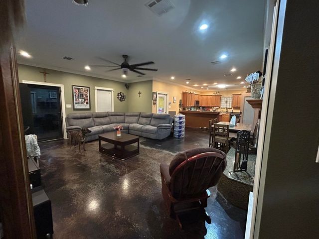 530 Sugar Plum Street, Houma, LA 70364