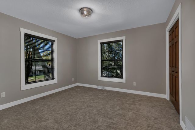 501 Riverside Avenue N, Sartell, MN 56377