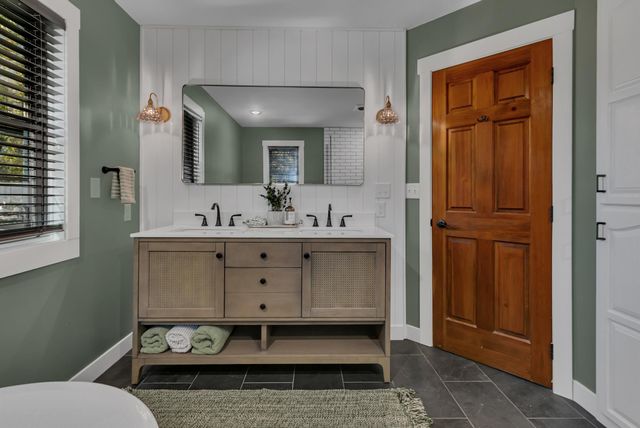 501 Riverside Avenue N, Sartell, MN 56377