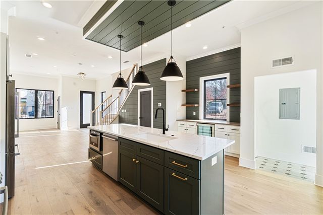 6744 McPherson Blvd, Point Breeze, PA 15208