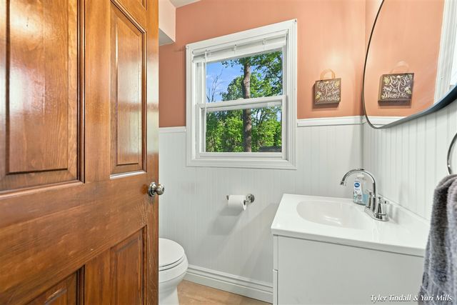 2029 Southland Drive, Muskegon, MI 49442