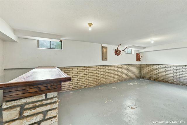 2029 Southland Drive, Muskegon, MI 49442