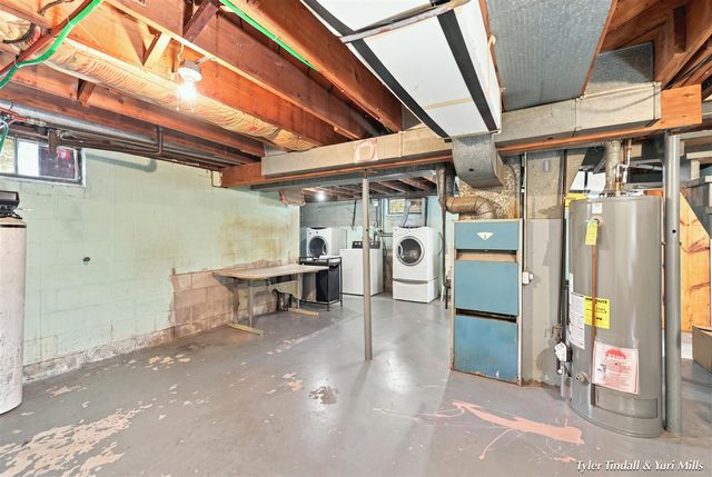 2029 Southland Drive, Muskegon, MI 49442