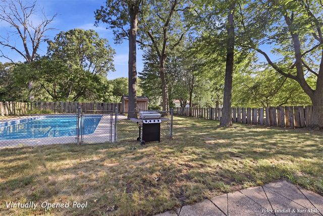 2029 Southland Drive, Muskegon, MI 49442