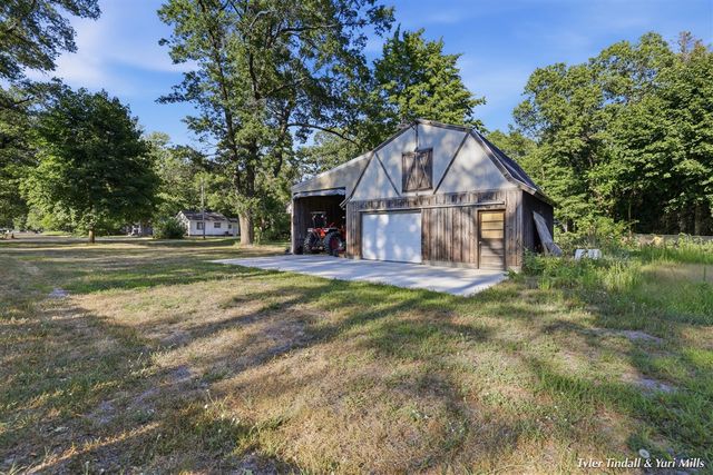 2029 Southland Drive, Muskegon, MI 49442