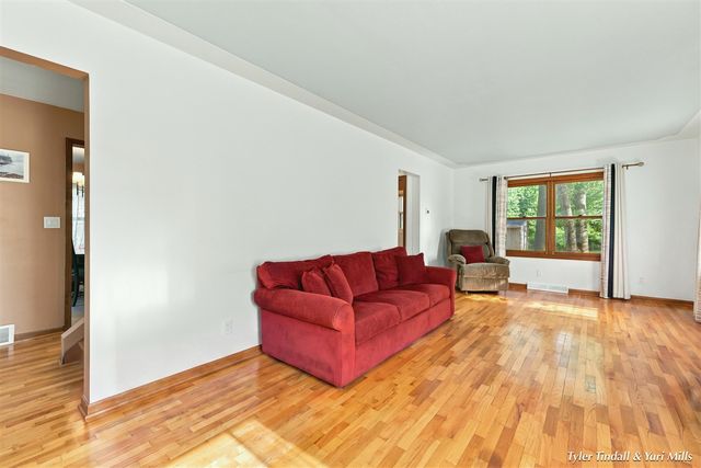 2029 Southland Drive, Muskegon, MI 49442