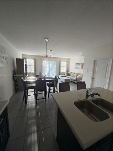 3329 NW 11th Ave 3329, Pompano Beach, FL 33064