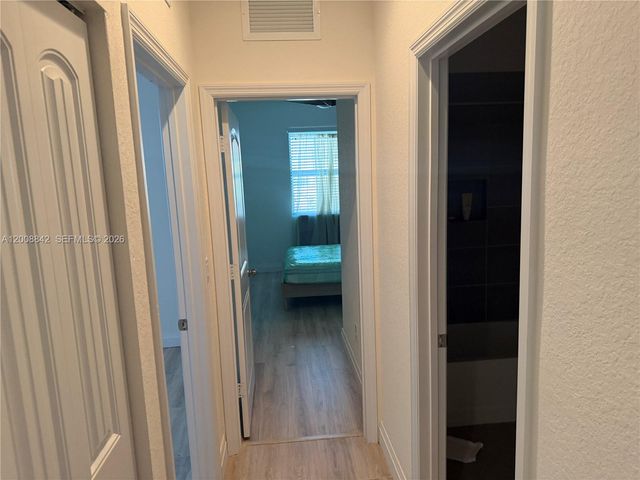 3329 NW 11th Ave 3329, Pompano Beach, FL 33064