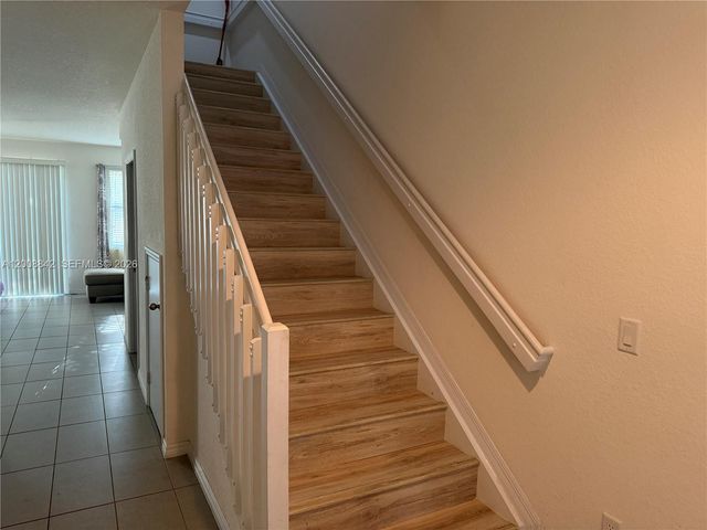 3329 NW 11th Ave 3329, Pompano Beach, FL 33064