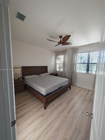 3329 NW 11th Ave 3329, Pompano Beach, FL 33064