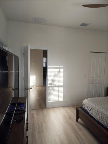 3329 NW 11th Ave 3329, Pompano Beach, FL 33064