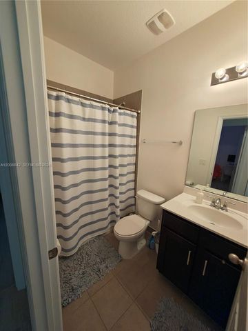 3329 NW 11th Ave 3329, Pompano Beach, FL 33064