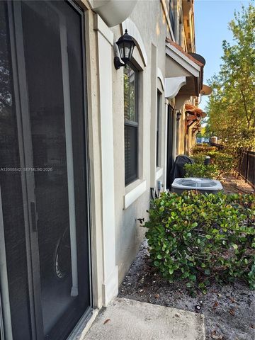3329 NW 11th Ave 3329, Pompano Beach, FL 33064