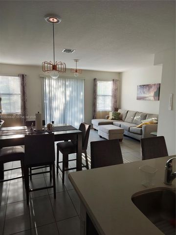 3329 NW 11th Ave 3329, Pompano Beach, FL 33064