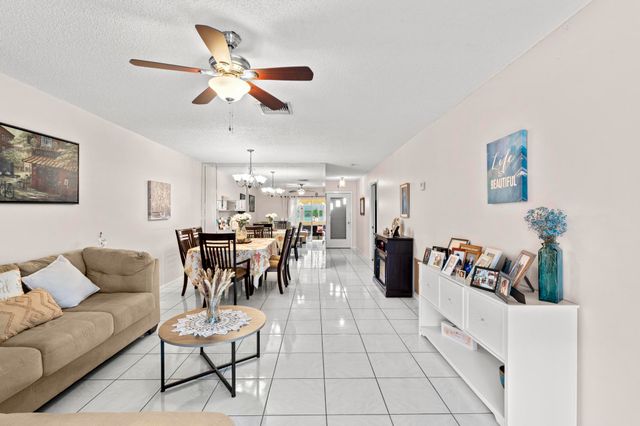 5775 W Fernley Dr Drive W 134, West Palm Beach, FL 33415