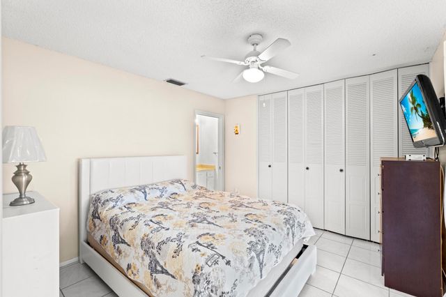 5775 W Fernley Dr Drive W 134, West Palm Beach, FL 33415