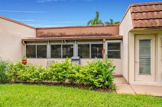 5775 W Fernley Dr Drive W 134, West Palm Beach, FL 33415