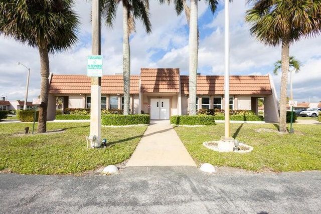 5775 W Fernley Dr Drive W 134, West Palm Beach, FL 33415
