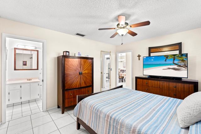 5775 W Fernley Dr Drive W 134, West Palm Beach, FL 33415