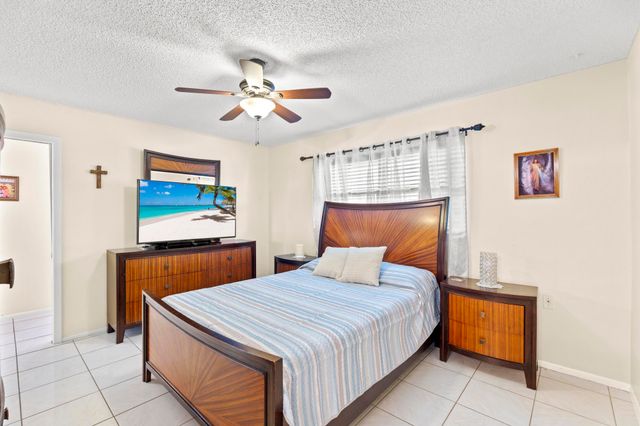 5775 W Fernley Dr Drive W 134, West Palm Beach, FL 33415