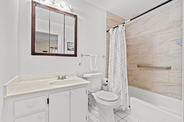 5775 W Fernley Dr Drive W 134, West Palm Beach, FL 33415