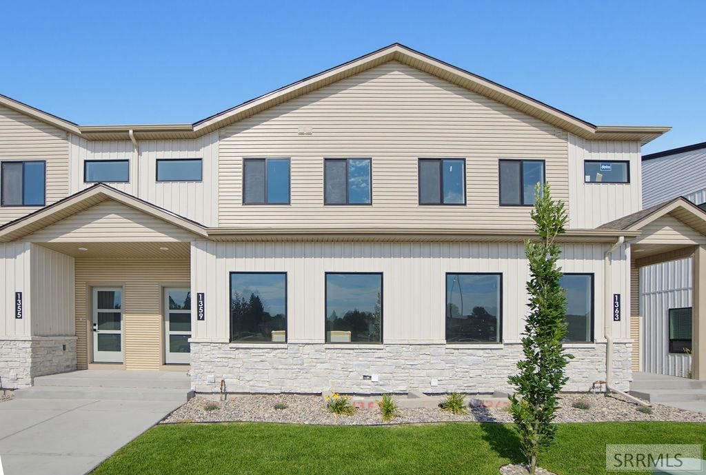 Image 1 of property listing at 1359 Latah Avenue, Idaho Falls, ID 83402