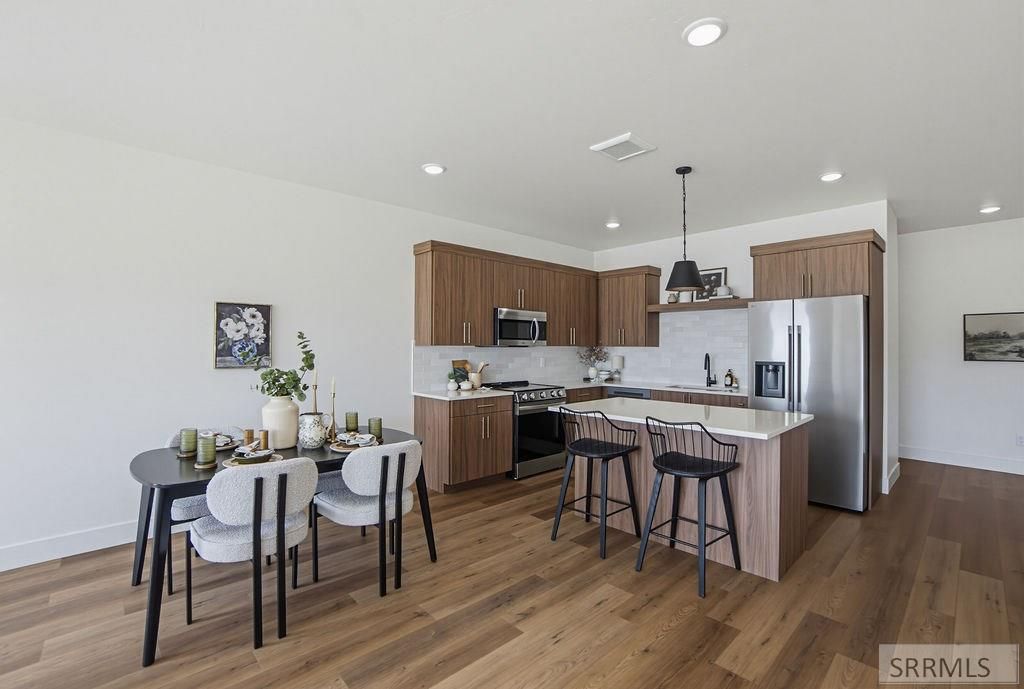 Image 3 of property listing at 1359 Latah Avenue, Idaho Falls, ID 83402
