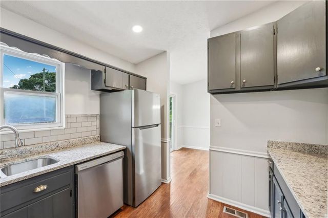 1915 North Road, Snellville, GA 30078