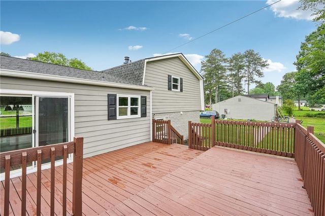 1915 North Road, Snellville, GA 30078