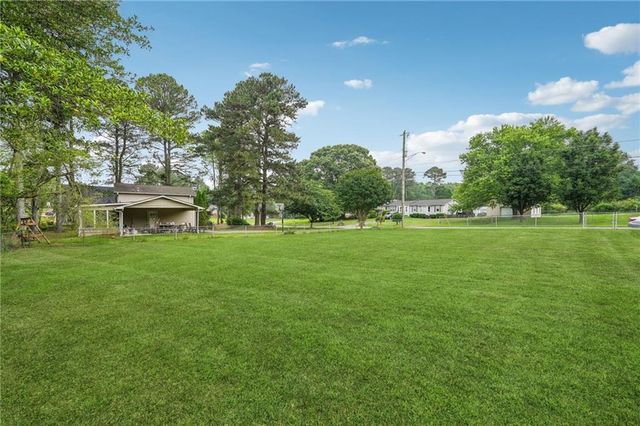 1915 North Road, Snellville, GA 30078