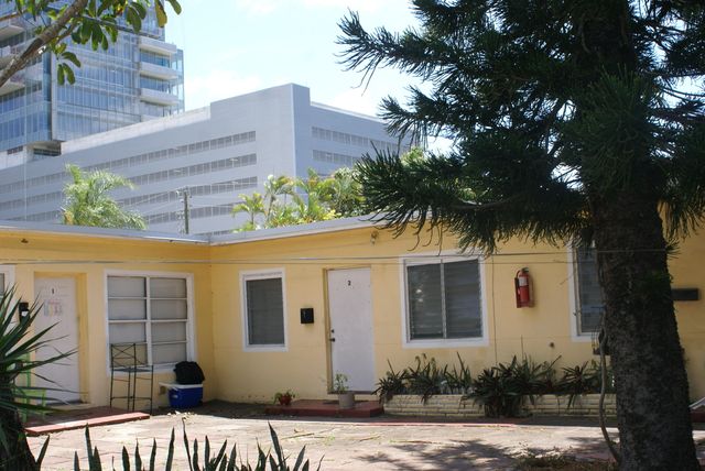 224 SE 9th Court 1-4, Hallandale Beach, FL 33009