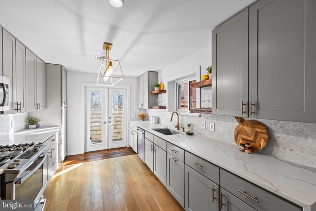 806 DUDLEY ST, Philadelphia, PA 19148