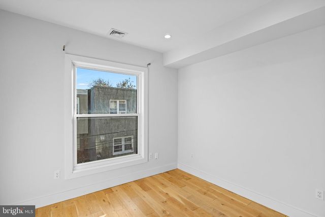 806 DUDLEY ST, Philadelphia, PA 19148