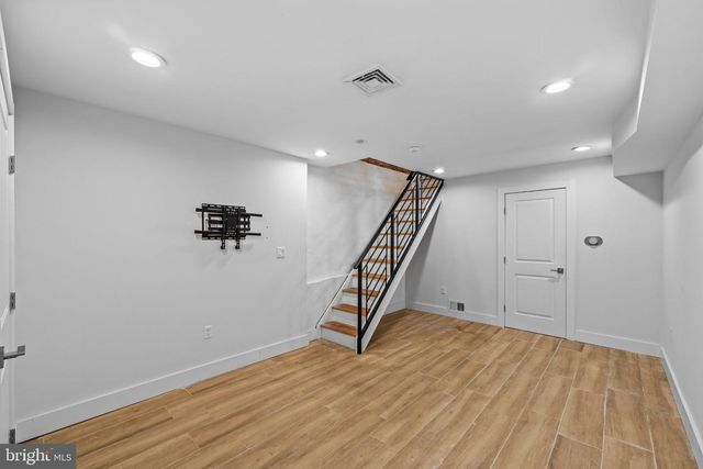 806 DUDLEY ST, Philadelphia, PA 19148