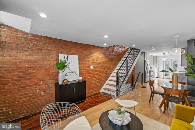 806 DUDLEY ST, Philadelphia, PA 19148