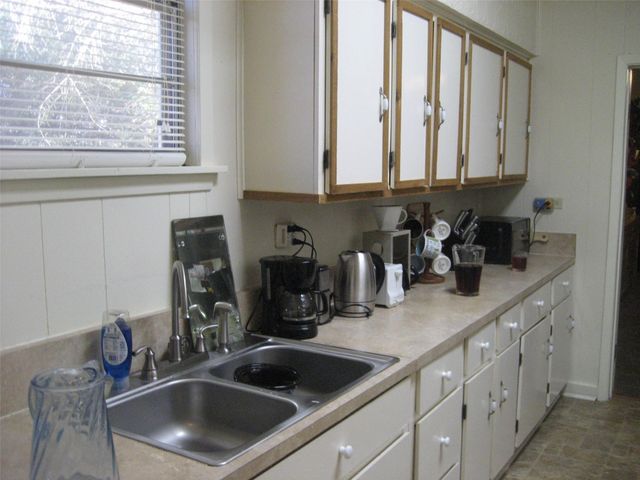 211 S Olive Street, Grapeland, TX 75844