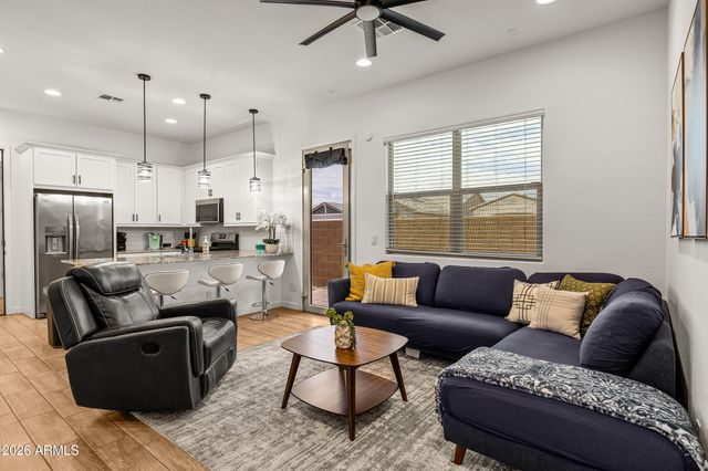 9412 S 41st Drive, Laveen, AZ 85339