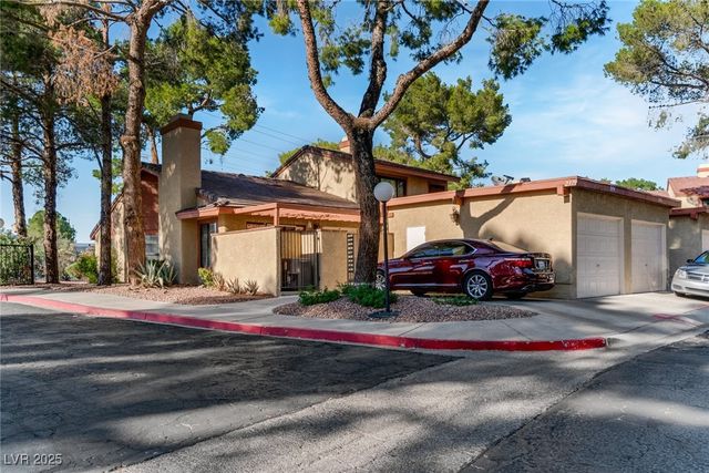 2379 Pickwick Drive, Henderson, NV 89014