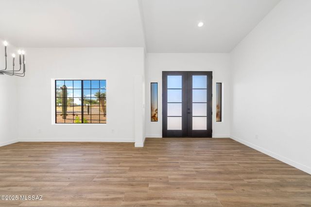 10530 E Escalante Road, Tucson, AZ 85730