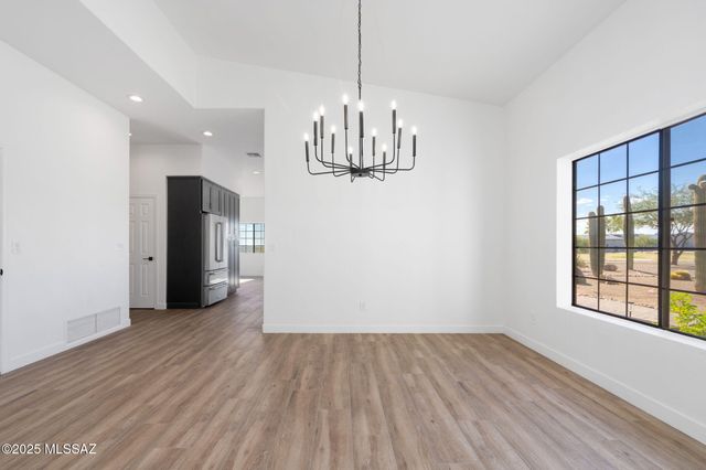 10530 E Escalante Road, Tucson, AZ 85730