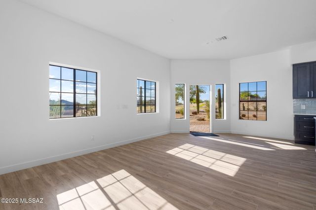 10530 E Escalante Road, Tucson, AZ 85730