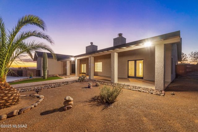 10530 E Escalante Road, Tucson, AZ 85730