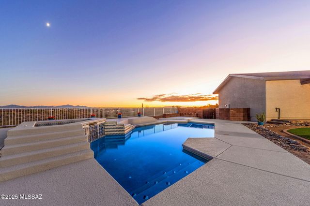 10530 E Escalante Road, Tucson, AZ 85730